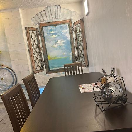 Квартира У Моря С Двумя Балконами Batumi Exterior photo